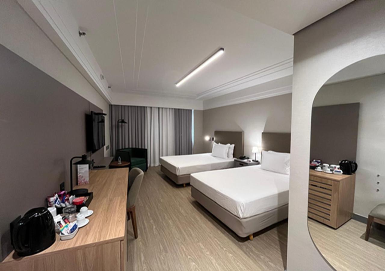 Radisson Alphaville Barueri Eksteriør billede A room at the hotel